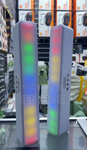 White Sign Speaker