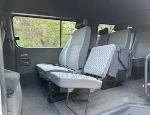 Toyota HiAce 2003 White