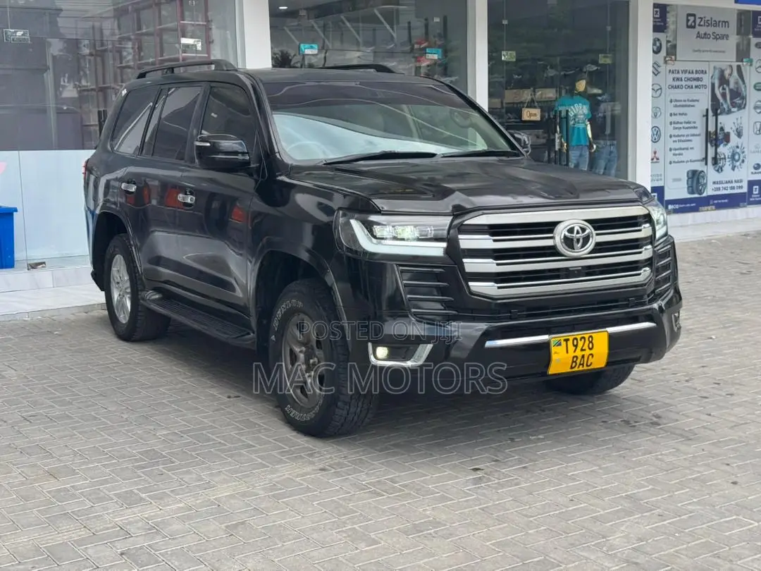 Toyota Land Cruiser 2022 Black