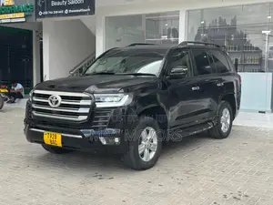 Toyota Land Cruiser 2022 Black