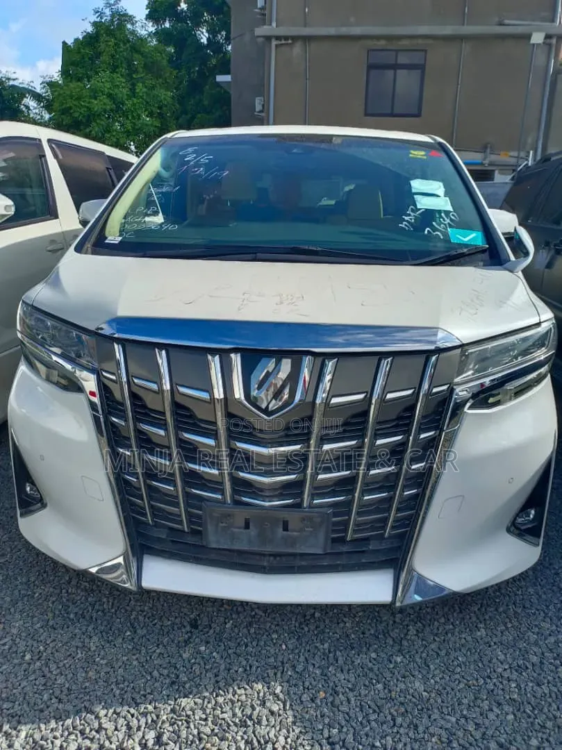 Toyota Alphard 2019 White