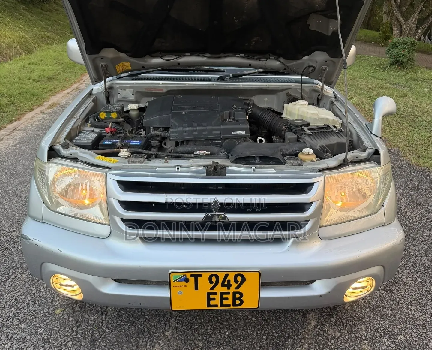 Mitsubishi Pajero 2004 Silver