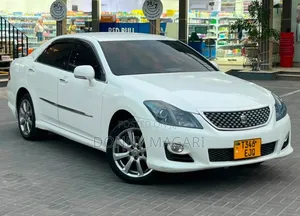 Toyota Crown 2010 White