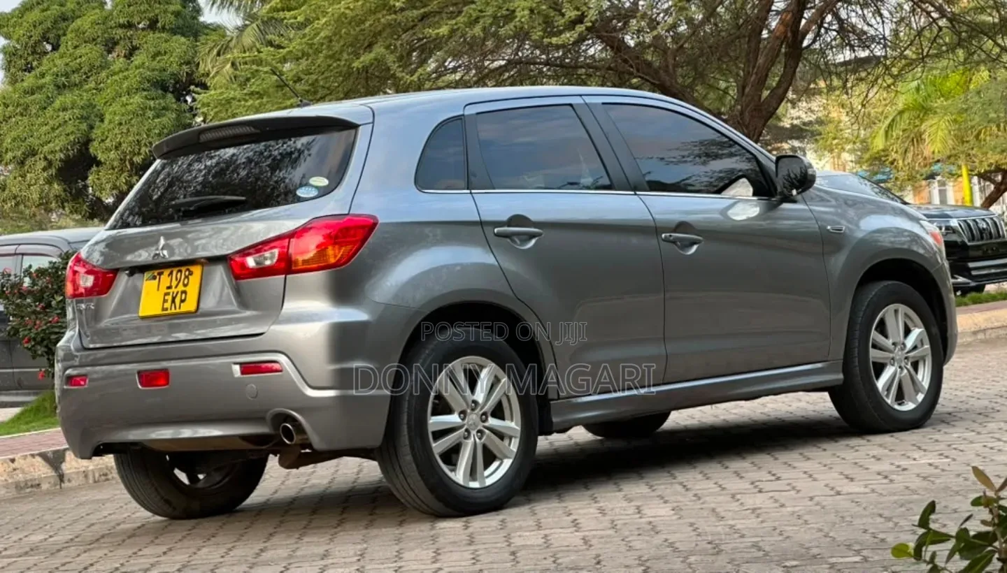 Mitsubishi RVR 2010 Gray