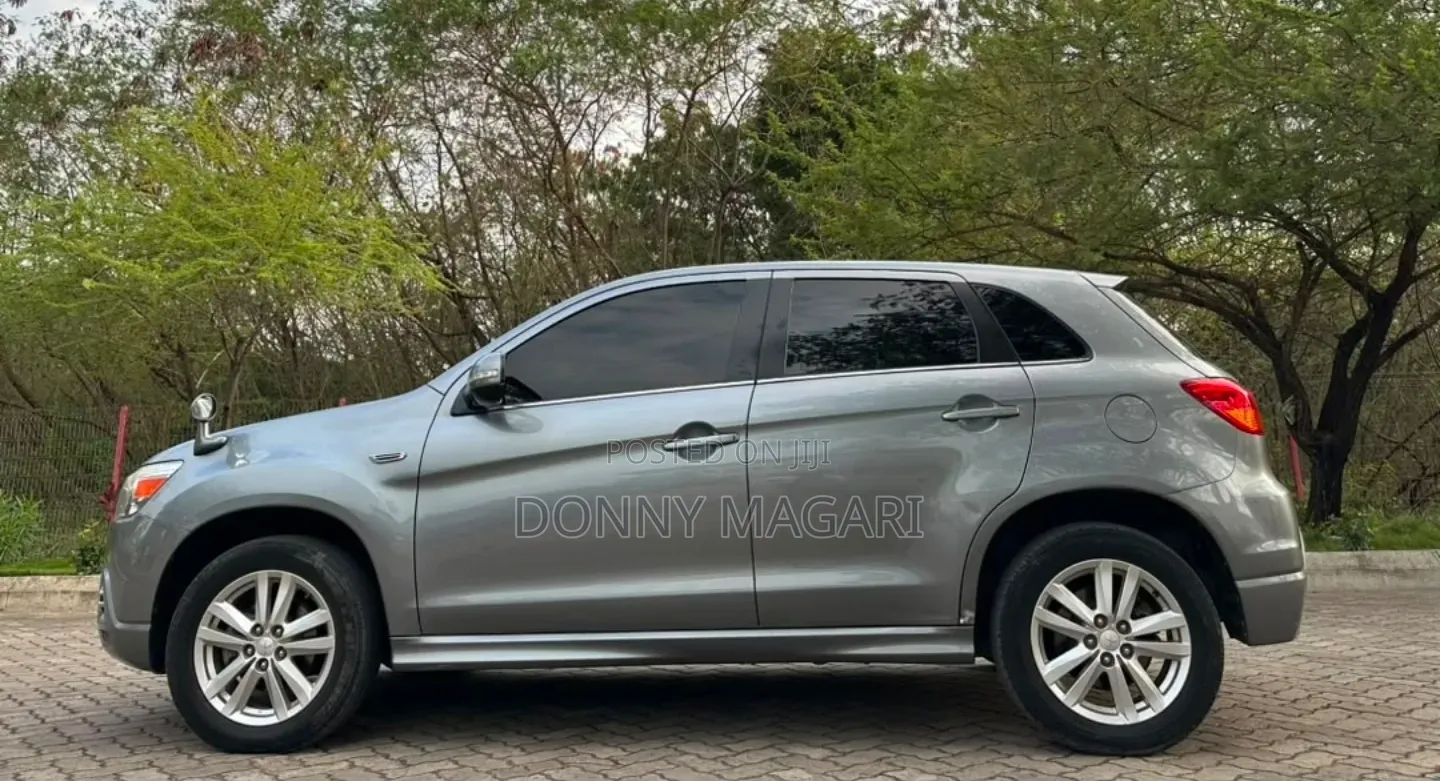 Mitsubishi RVR 2010 Gray