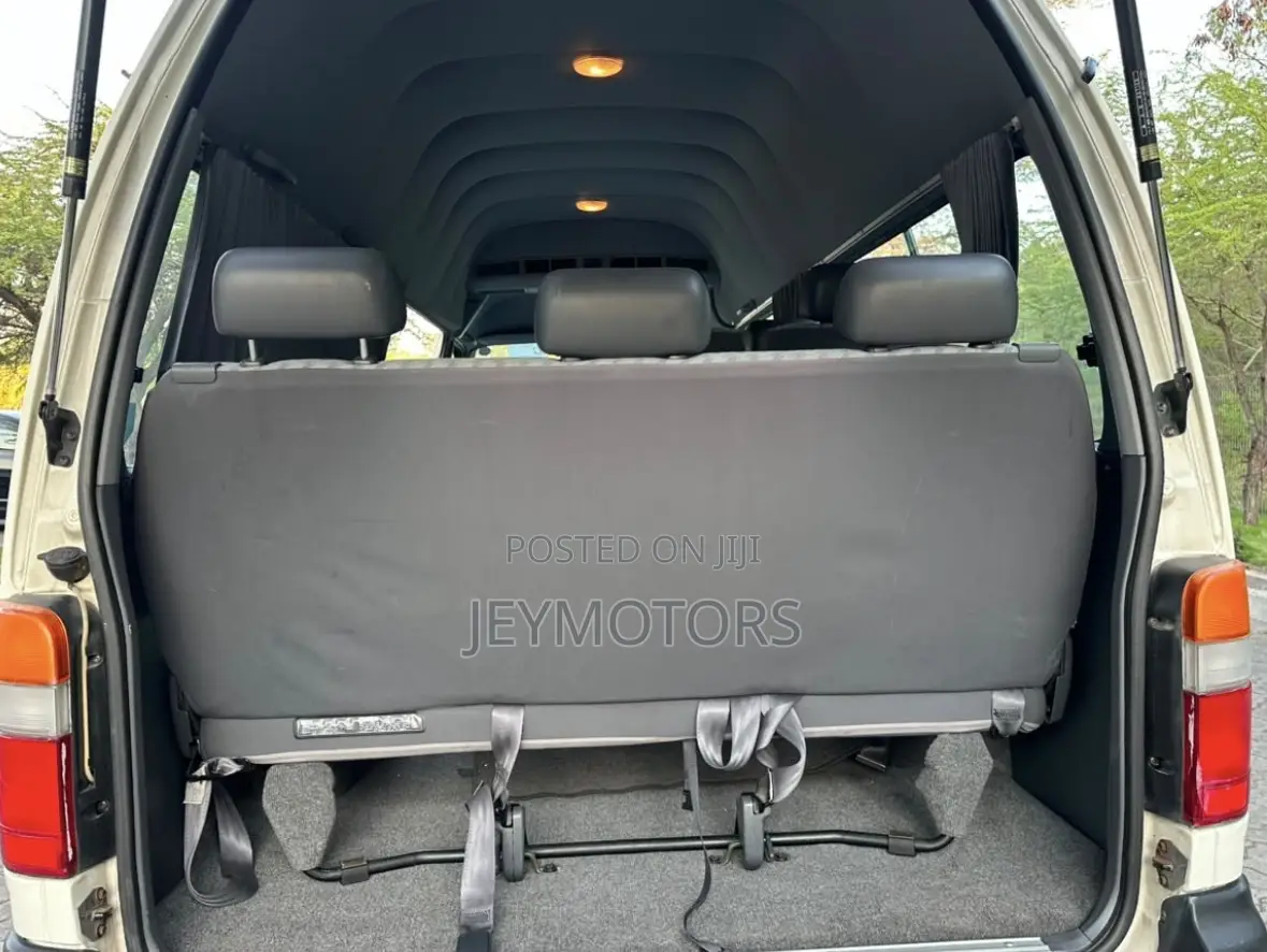 Toyota HiAce 2008 White
