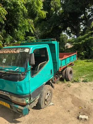 Canter Tipper 4d33