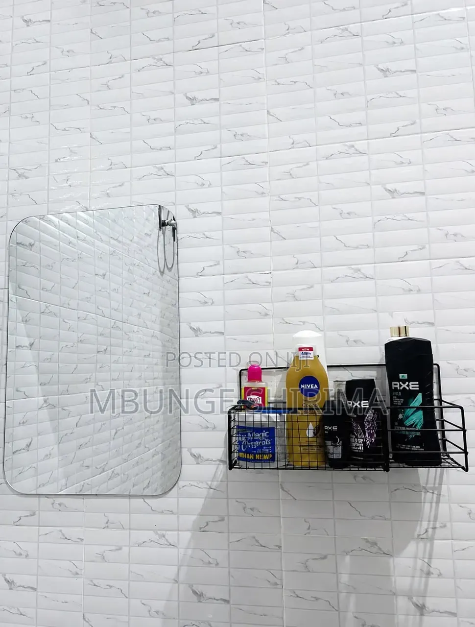 *#Acryllic Mirror/Kioo Cha Kubandika* Dimension:40*60cm