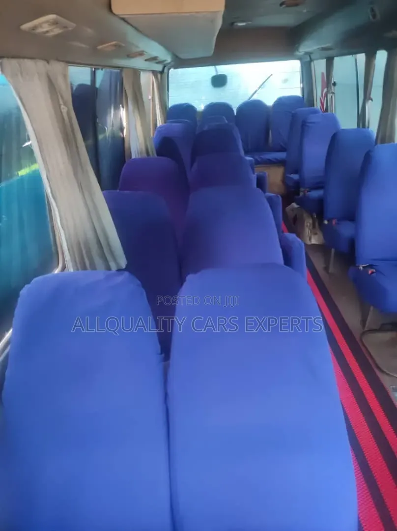 Toyota Coaster 2003