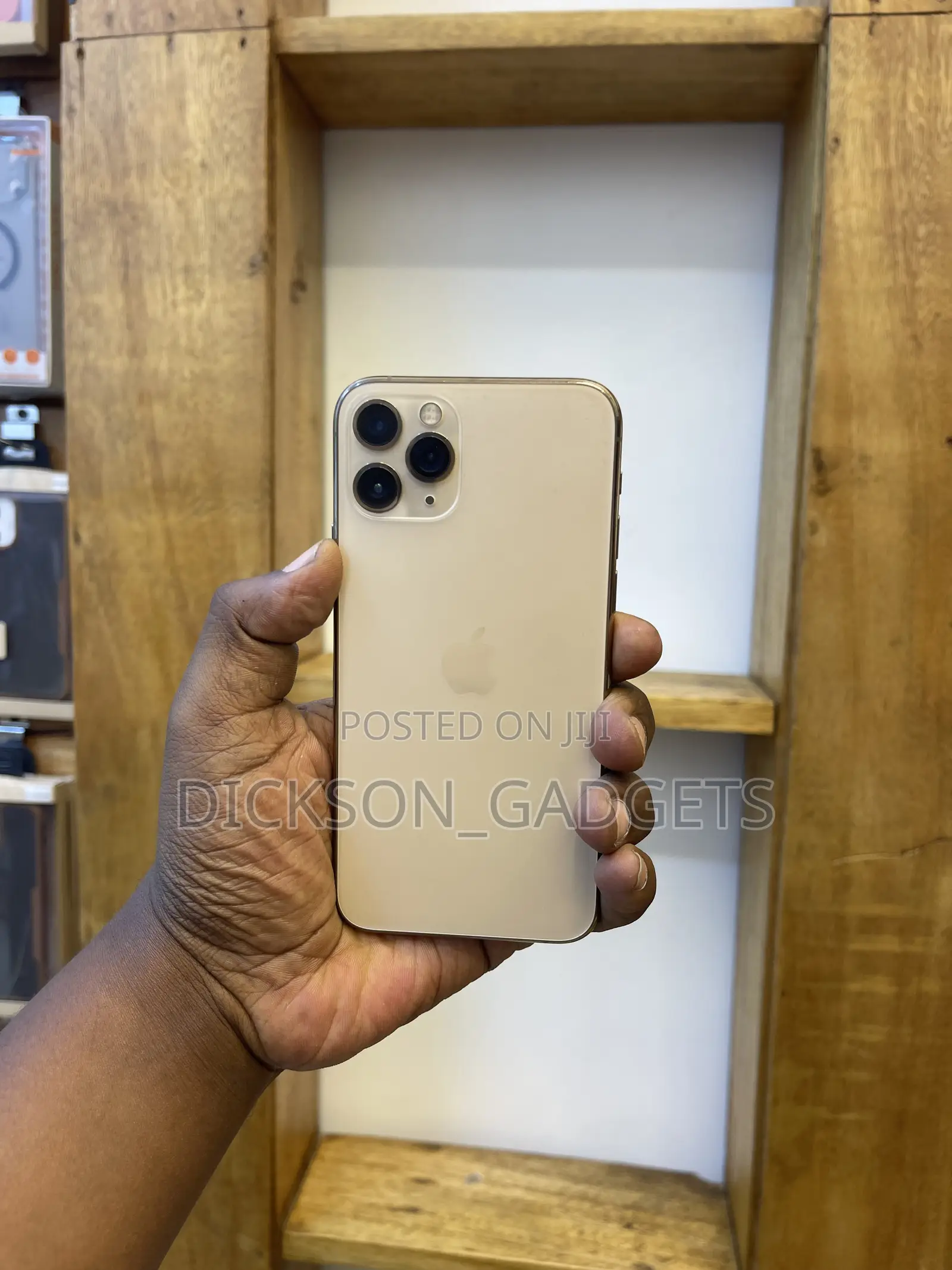 Apple iPhone 11 Pro 64 GB Gold