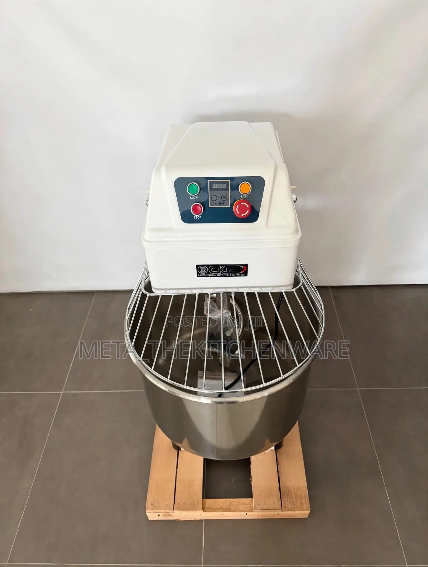 Commercial Spiral/Dough Mixer 25kg Wg-60l
