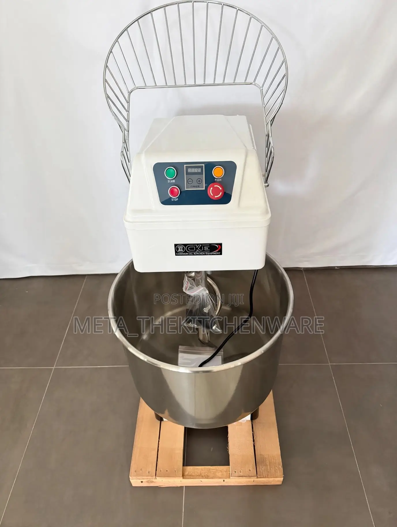 Commercial Spiral/Dough Mixer 25kg Wg-60l