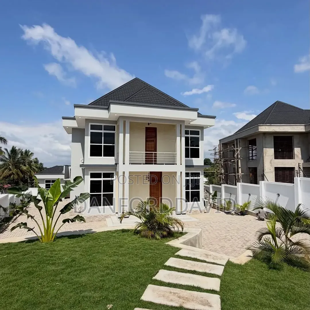 4bdrm House in Kahwa Real Estate, Goba for sale
