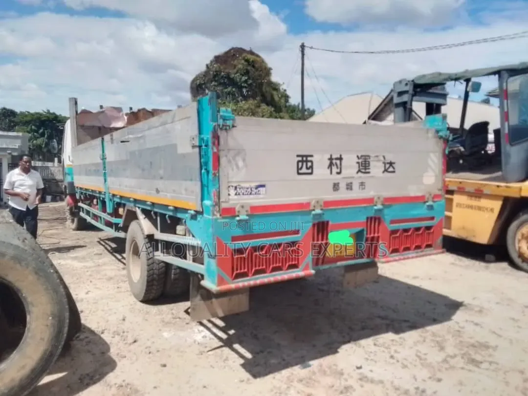 Mitsubishi Fuso Longbase 6d17