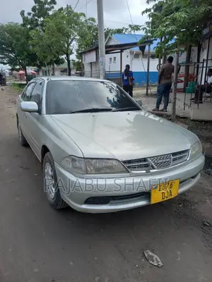 Toyota Caldina 2001 Silver