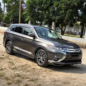 Mitsubishi Outlander 2016 Gray