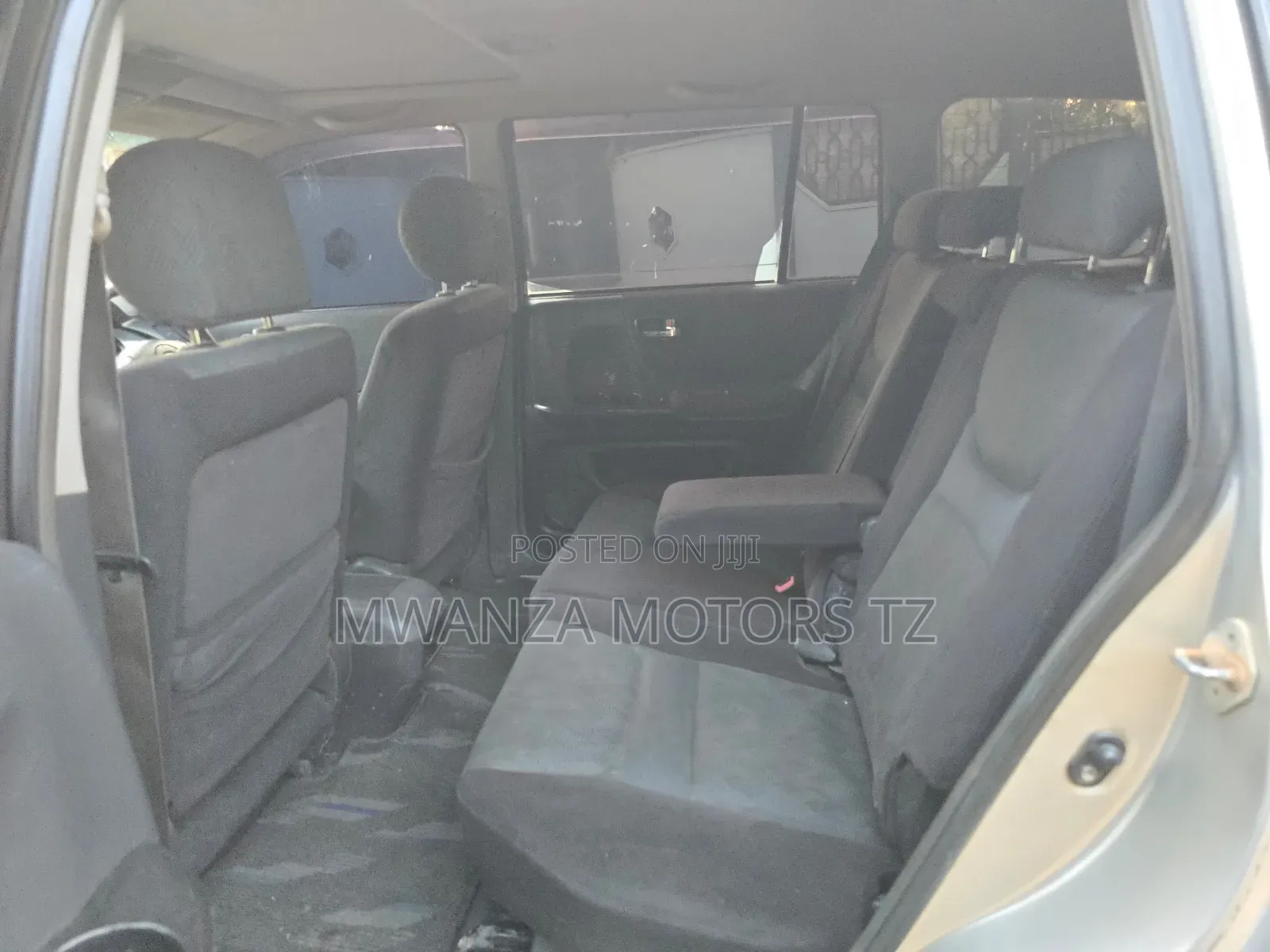 Toyota Kluger 2003 Silver