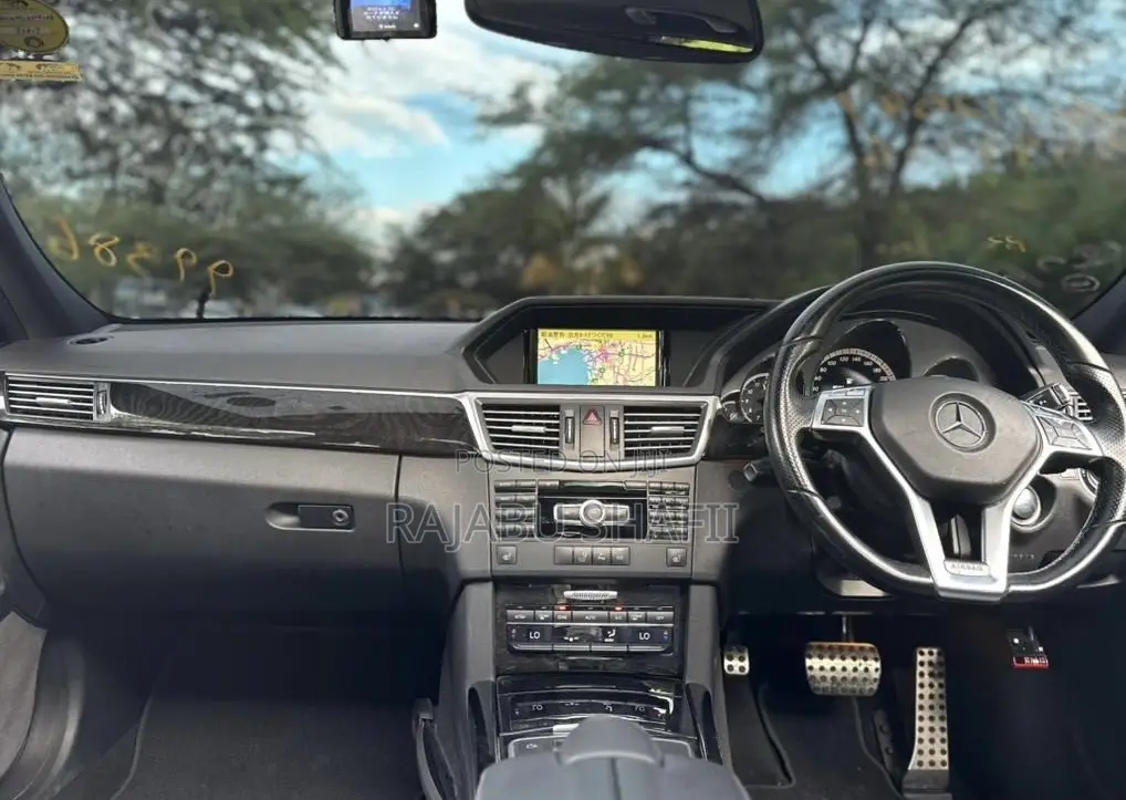 Mercedes-Benz E350 2012 Black