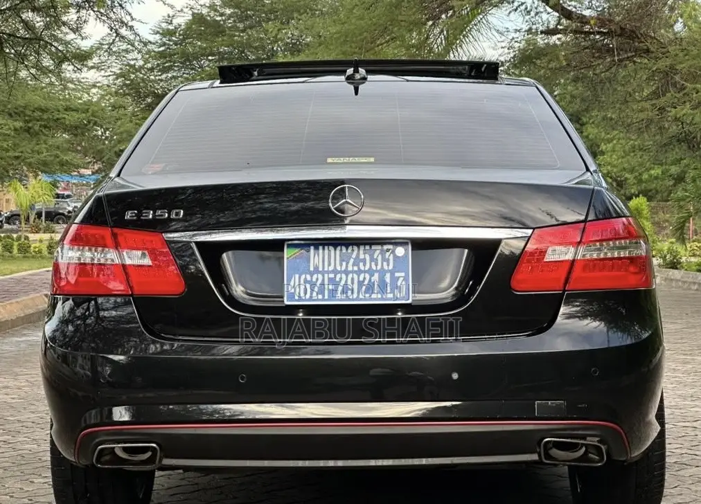 Mercedes-Benz E350 2012 Black