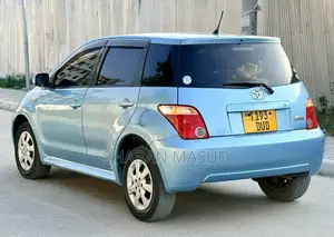 Toyota IST 2006