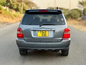 Toyota Kluger 2002 Gray