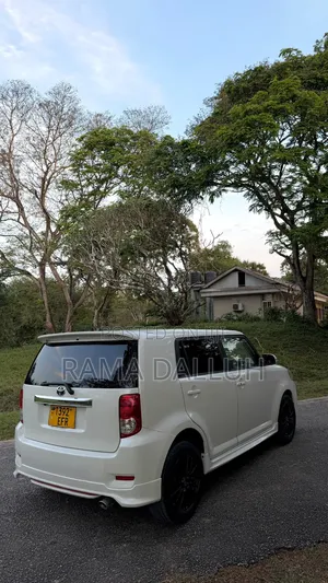 Toyota Corolla Rumion 2008 White