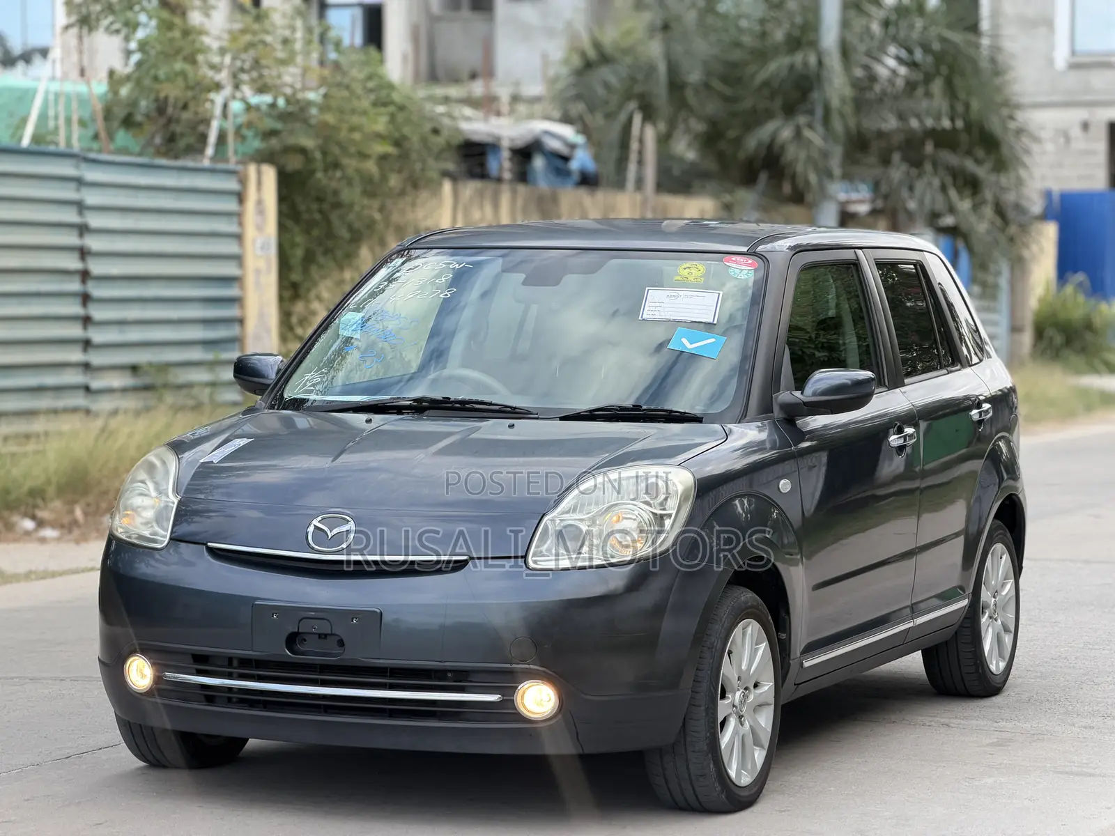 Mazda Verisa 2011 Gray