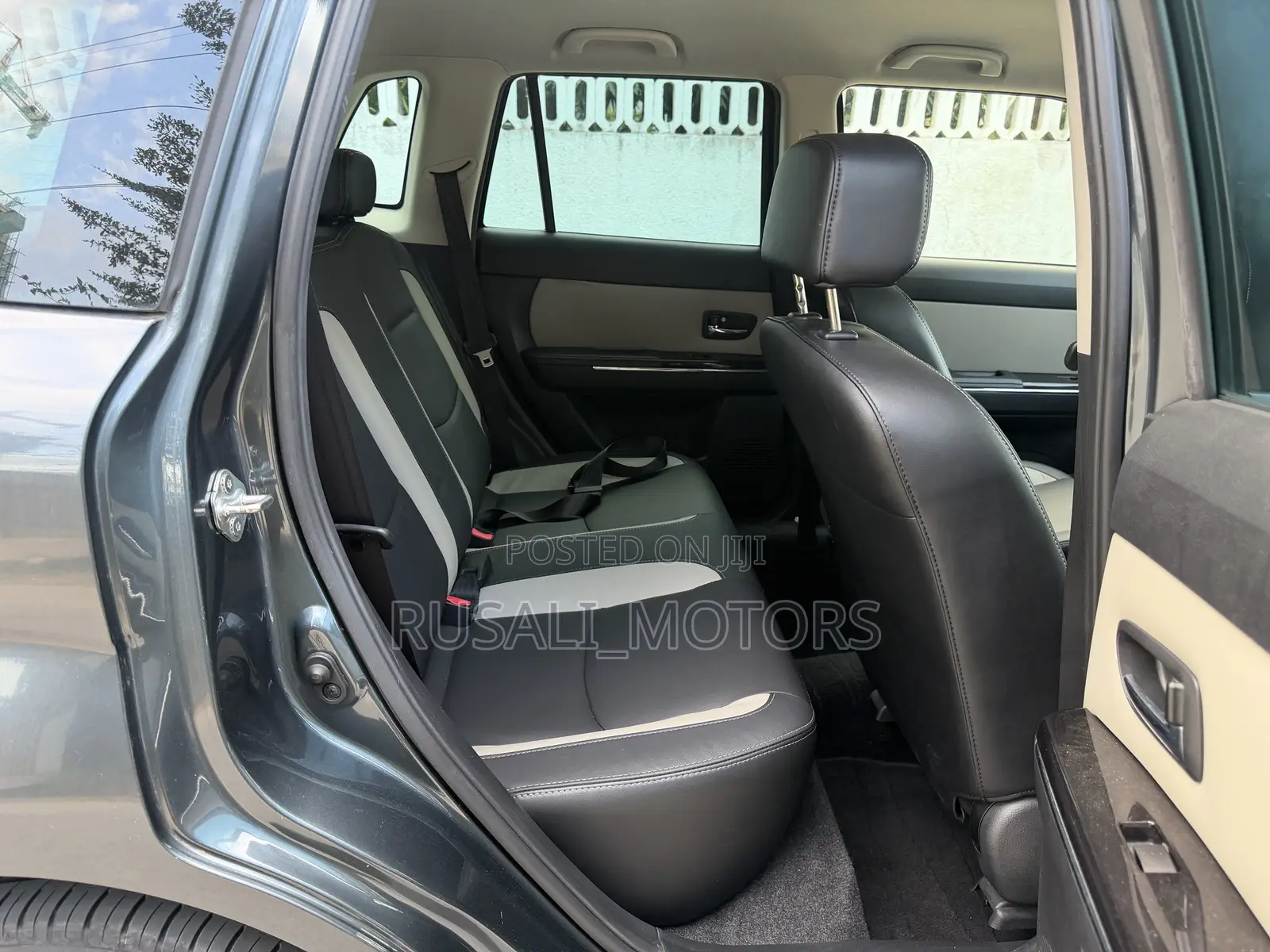 Mazda Verisa 2011 Gray