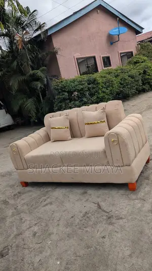 Sofa La Watu Wawili
