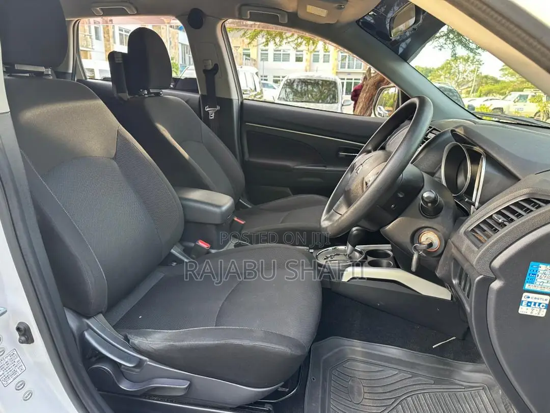 Mitsubishi RVR 2010 White