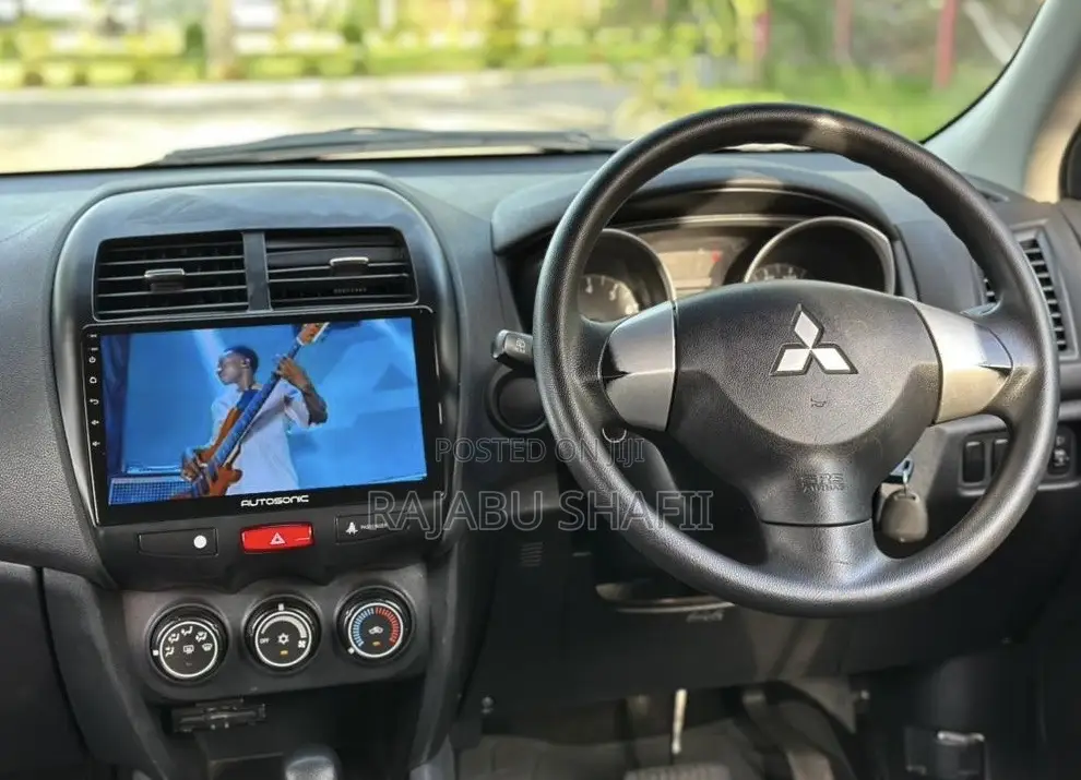 Mitsubishi RVR 2010 White