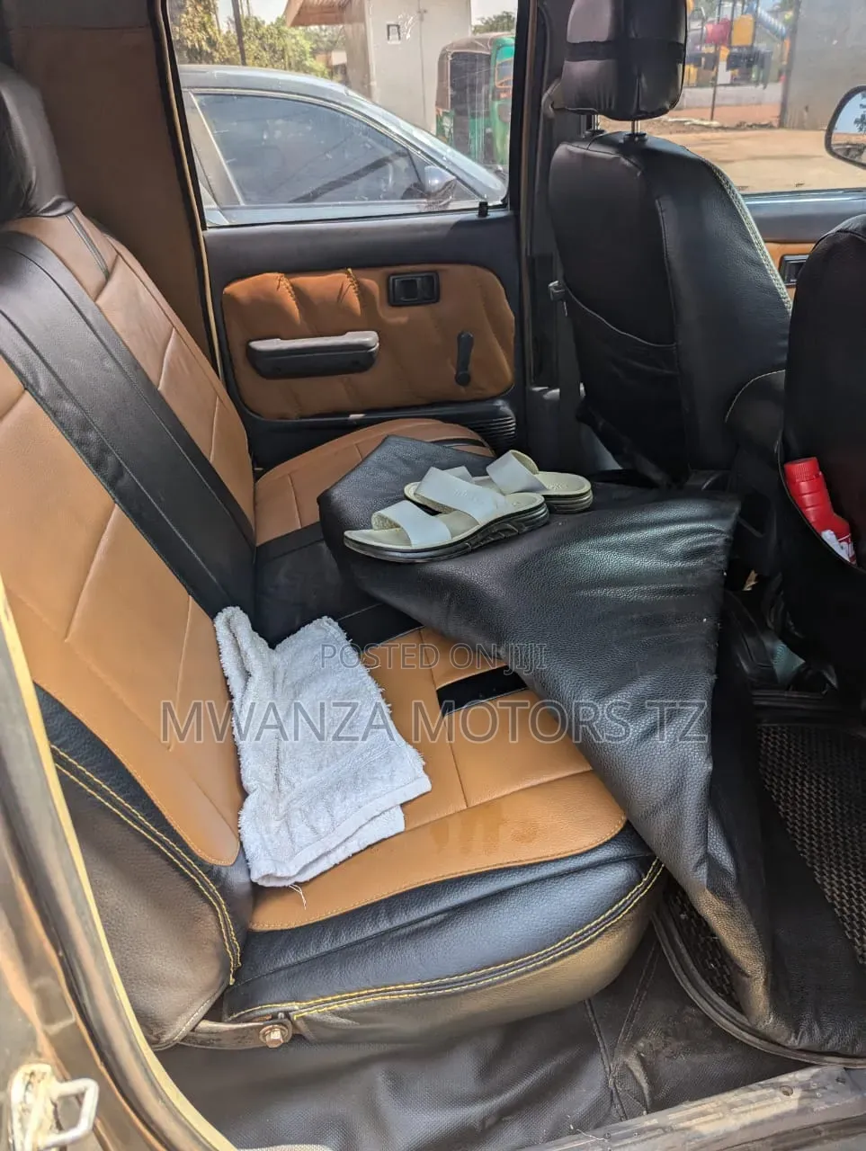 Toyota Hilux 2003 Gray