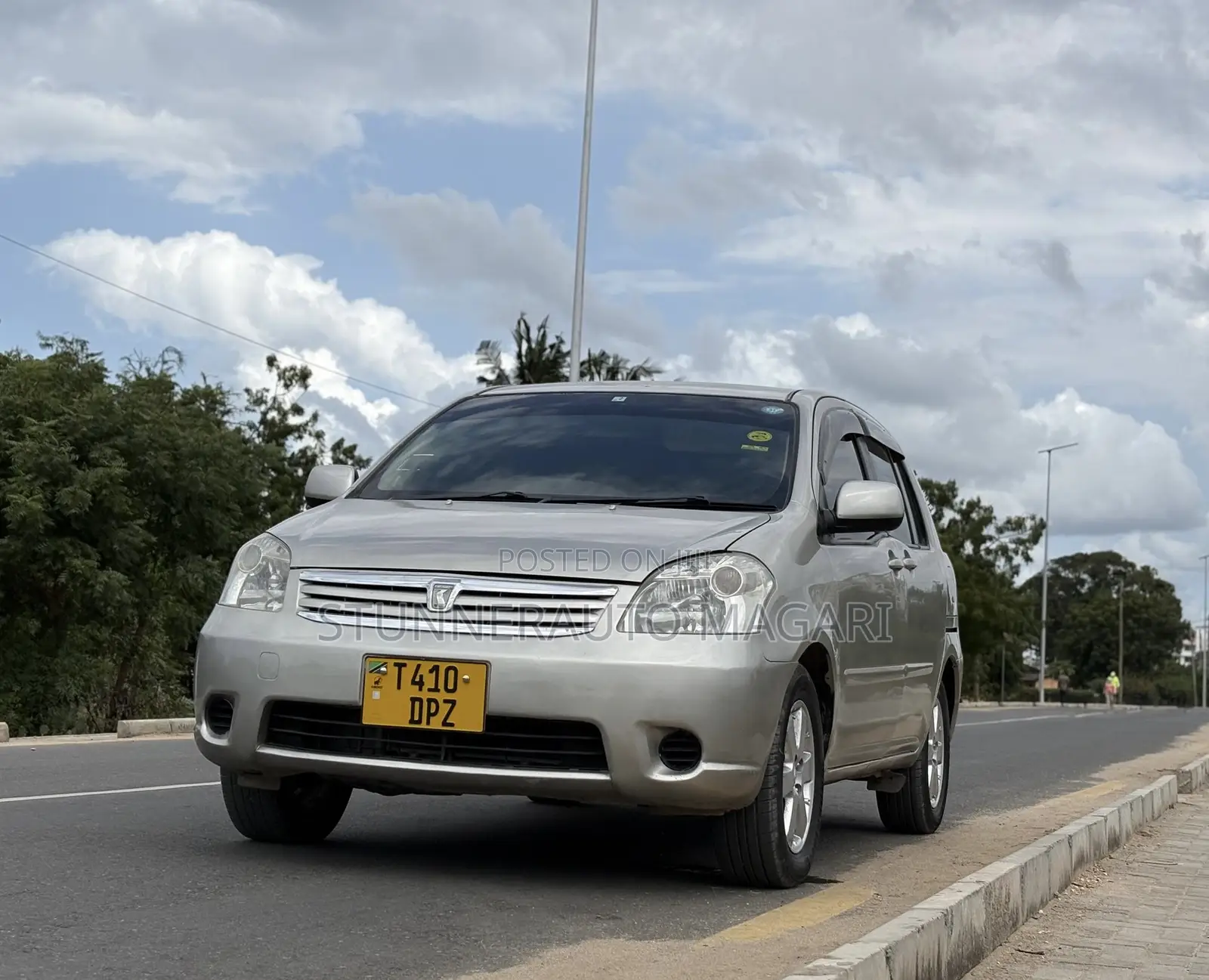 Toyota Raum 2005 Beige