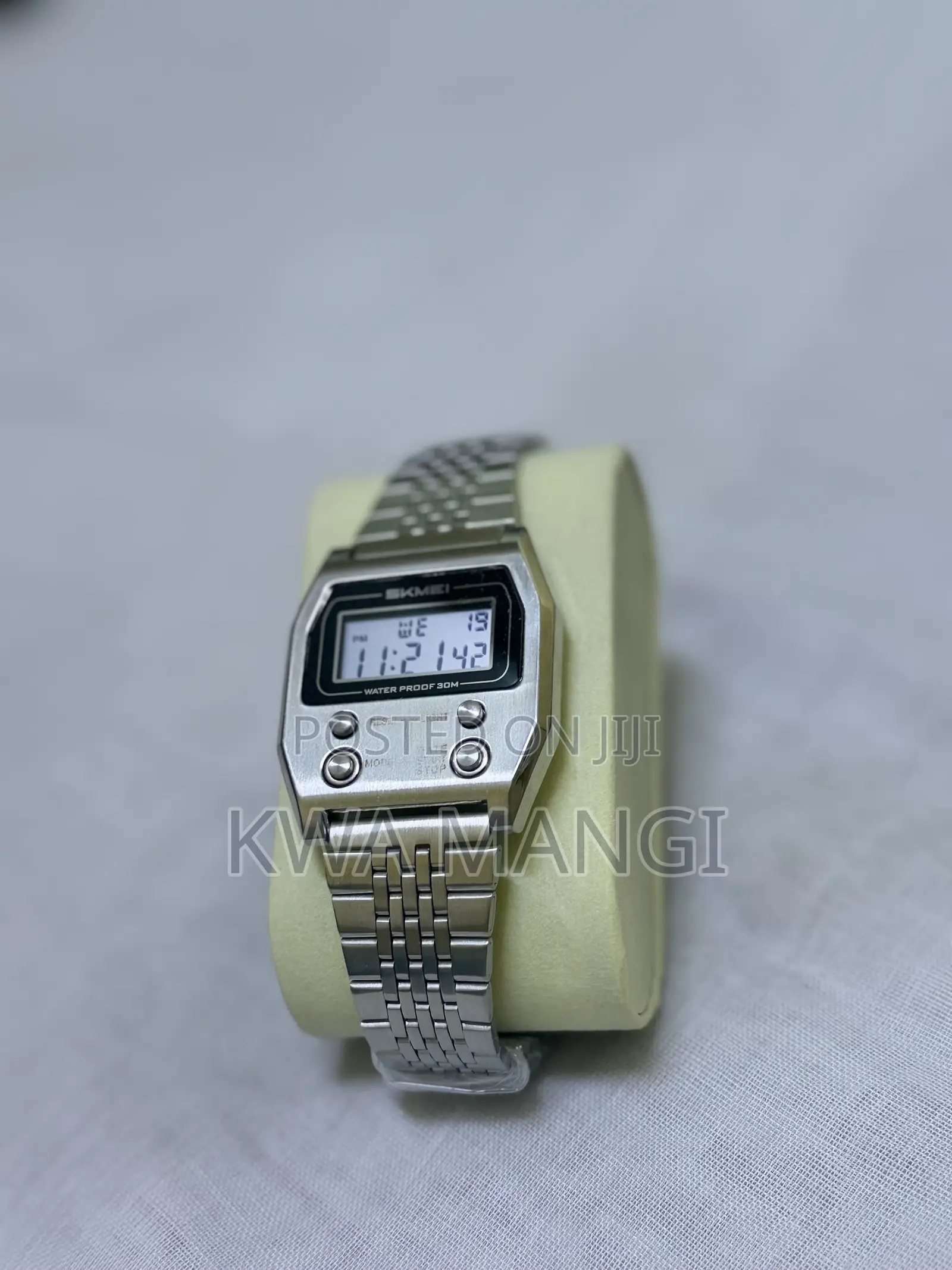  SKMEI Vintage Digital Watch – Classic Style, Modern Performance