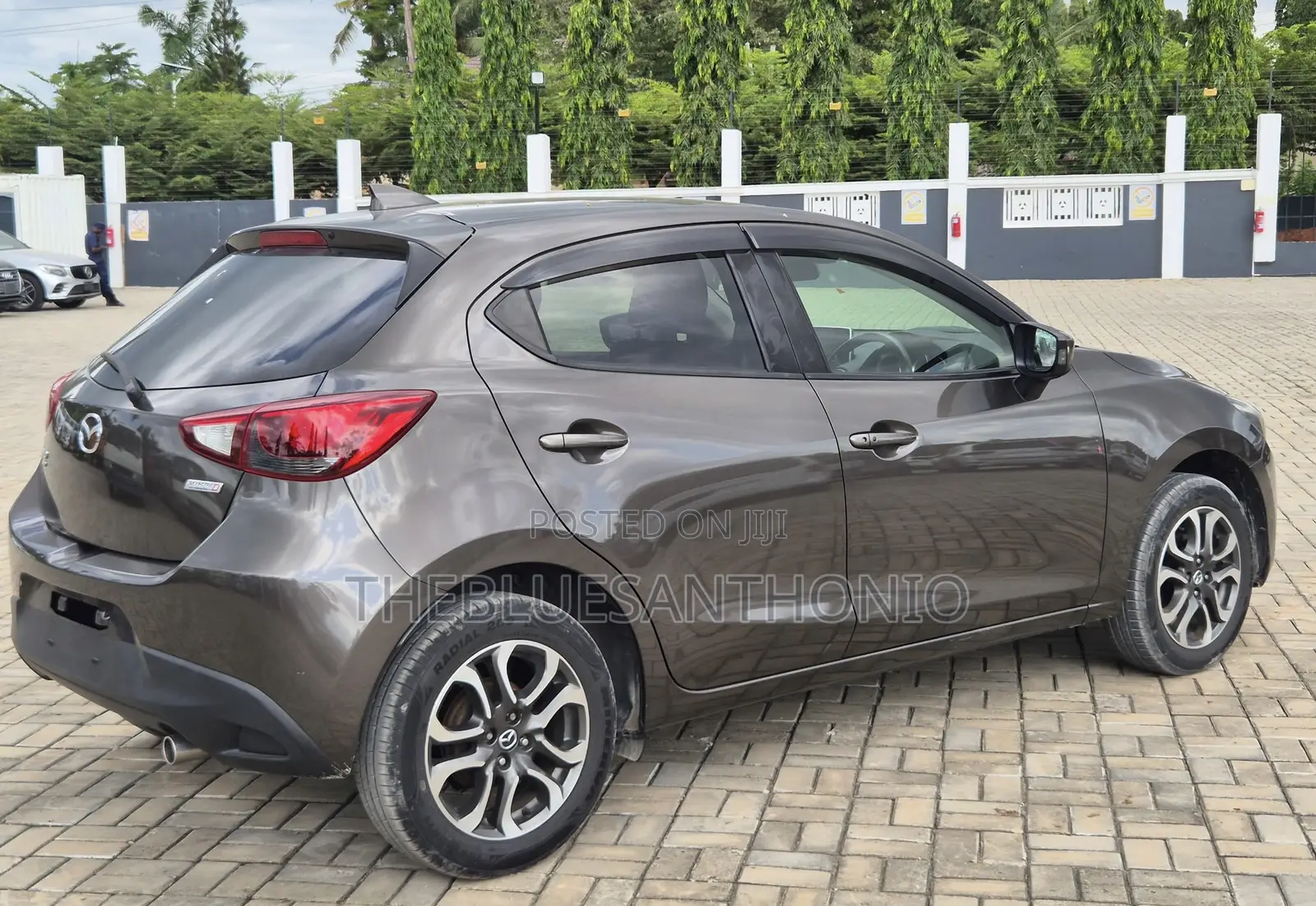 Mazda Demio 2016 Gray
