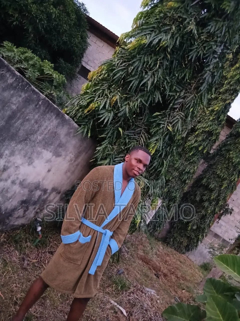 : Luxury White Bathrobe – Soft Comfortable