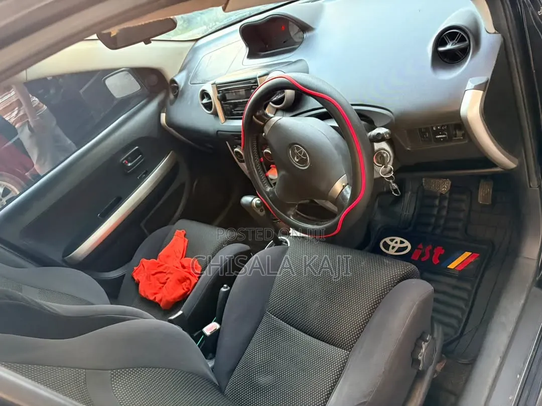 Toyota IST 2007 Black