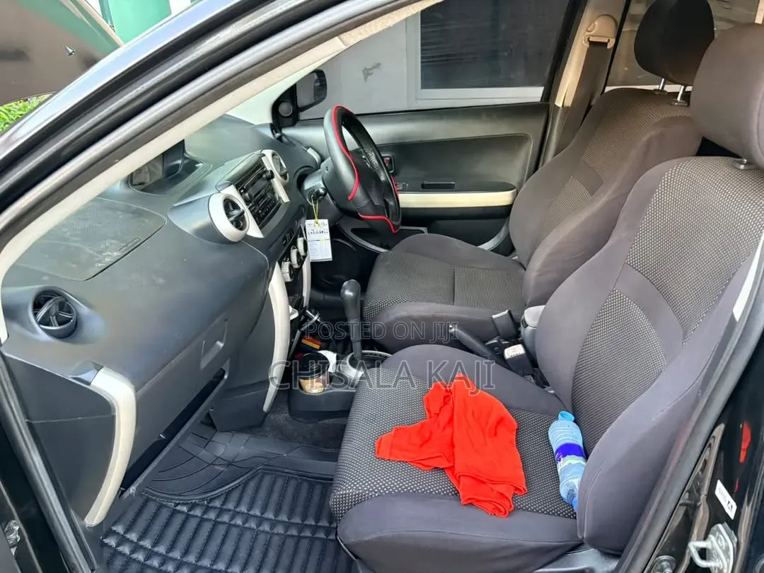 Toyota IST 2007 Black