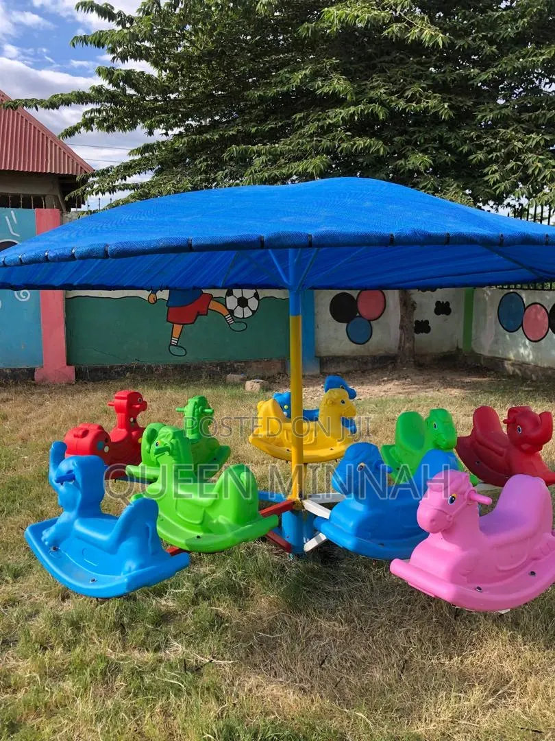 Children's Animal Merry-Go-Round/ Carousel or Roundabout