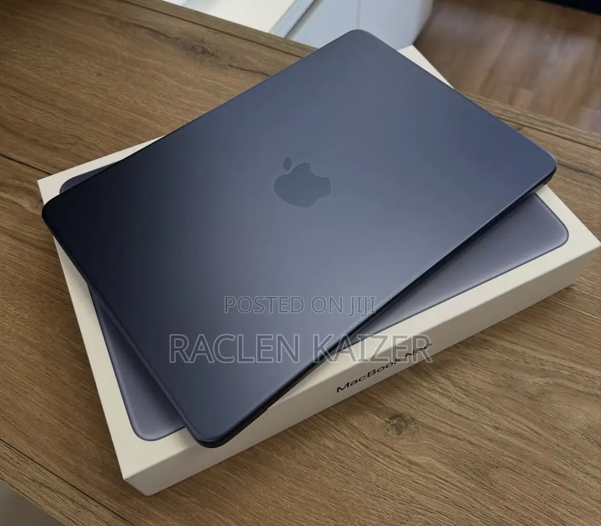 New Laptop Apple MacBook Neo 2026 8GB Apple M1 SSD 256GB