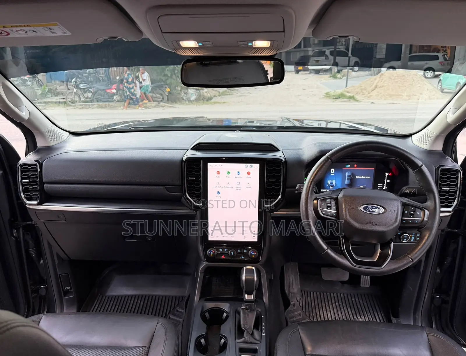 Ford Everest 2024 Gray