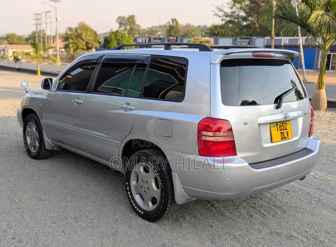 Toyota Kluger 2004 Silver