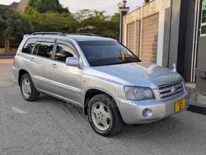 Toyota Kluger 2004 Silver