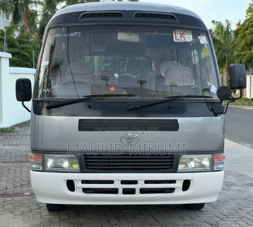 Toyota Coaster 1999