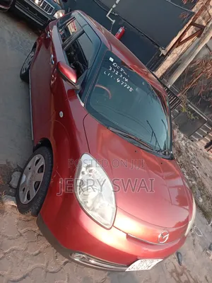 Mazda Verisa 2010 Red