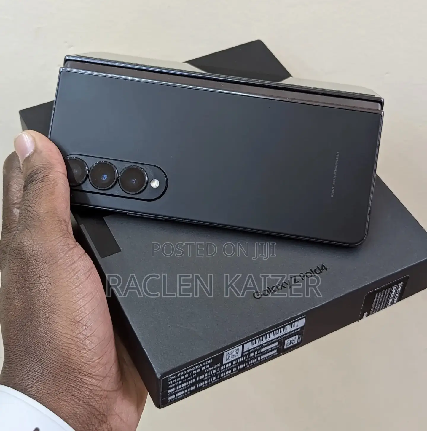 New Samsung Galaxy Z Fold4 256 GB
