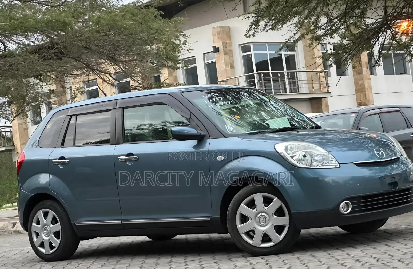 Mazda Verisa 2010 Blue
