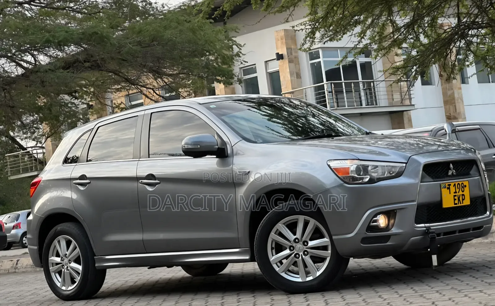Mitsubishi RVR 2.0 2011