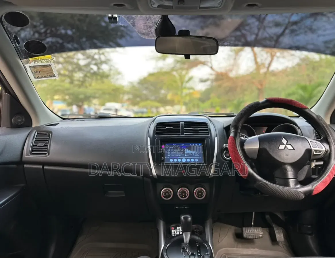 Mitsubishi RVR 2.0 2011