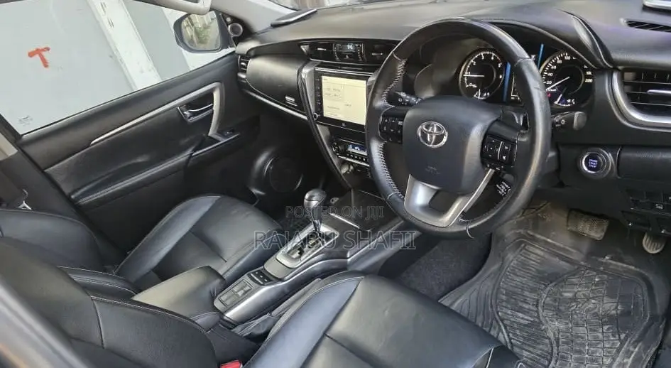 Toyota Fortuner 2.8 D AWD 2021 Green